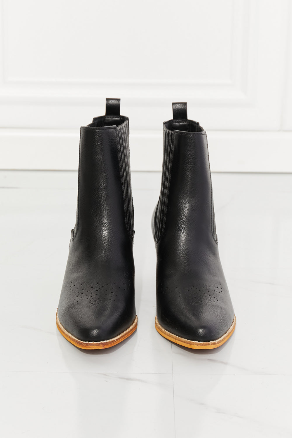 Chelsea Boot- Black