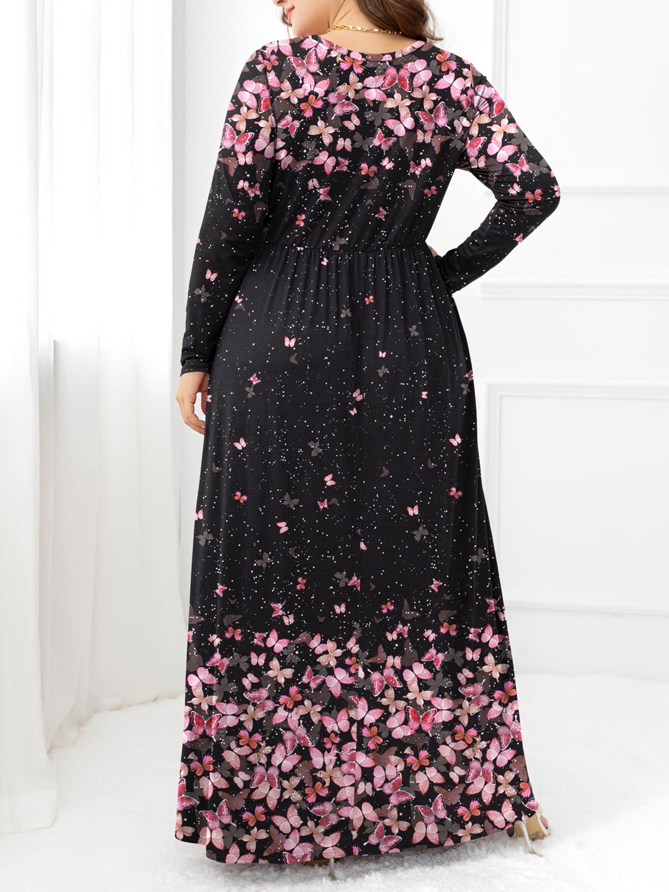 Plus Size Round Neck Maxi Dress with Pockets - Home Grown EA