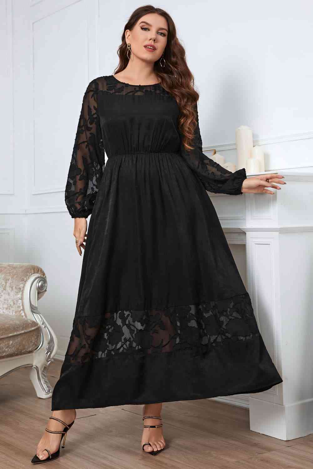 Curvy Woman Embroidery Round Neck Long Sleeve Maxi Dress