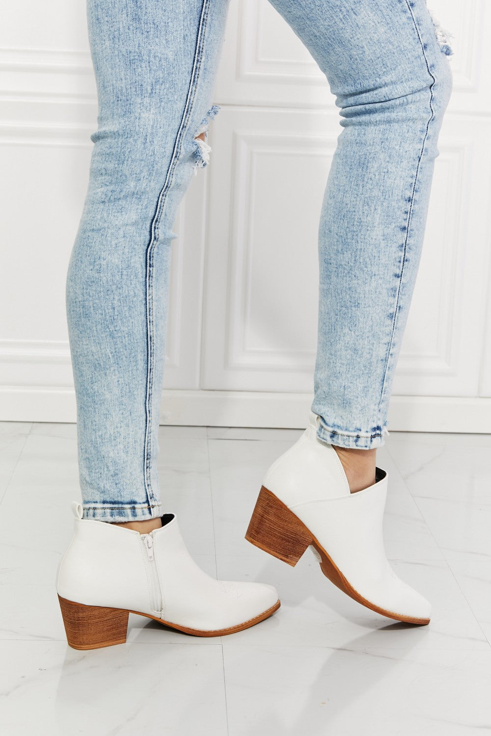 Embroidered Crossover Cowboy Bootie- White